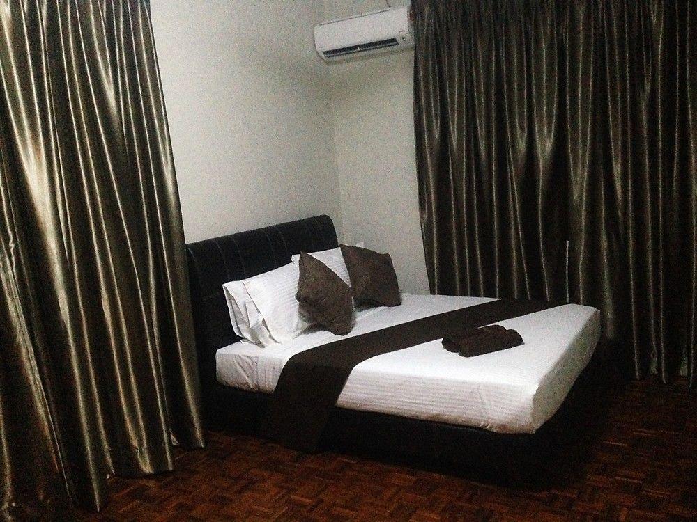 Here Hotel Skudai Eksteriør billede