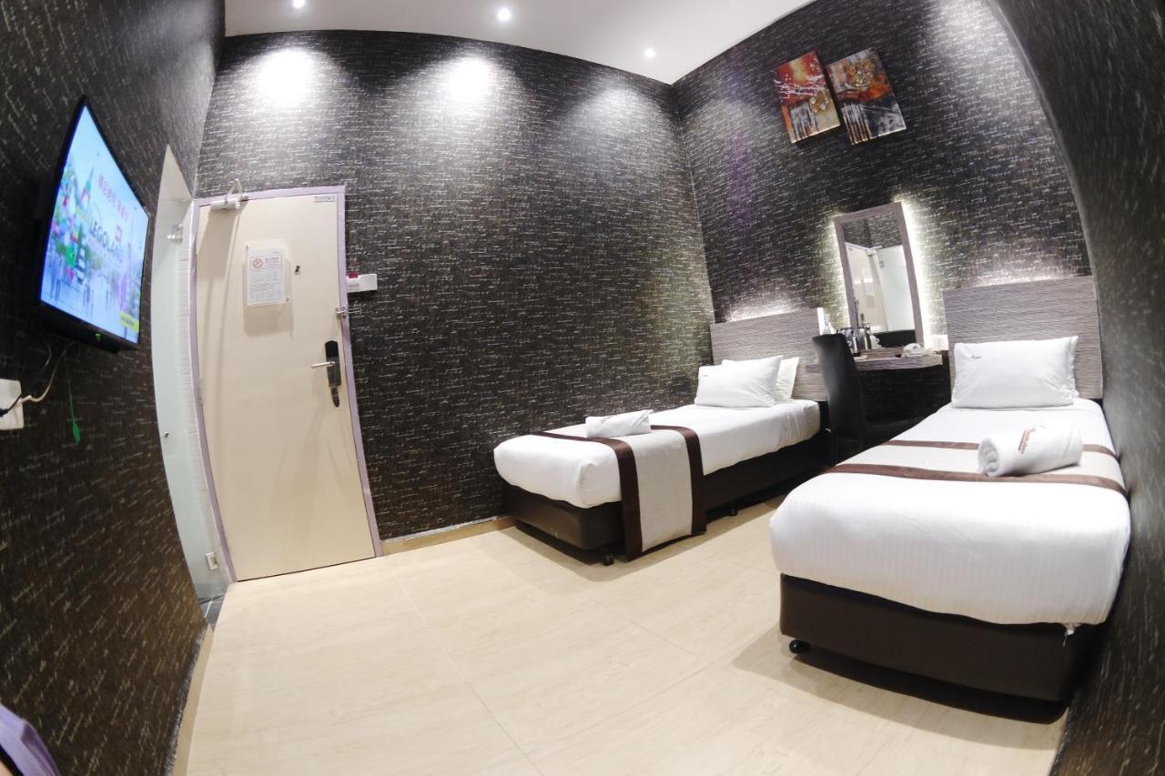 Here Hotel Skudai Eksteriør billede