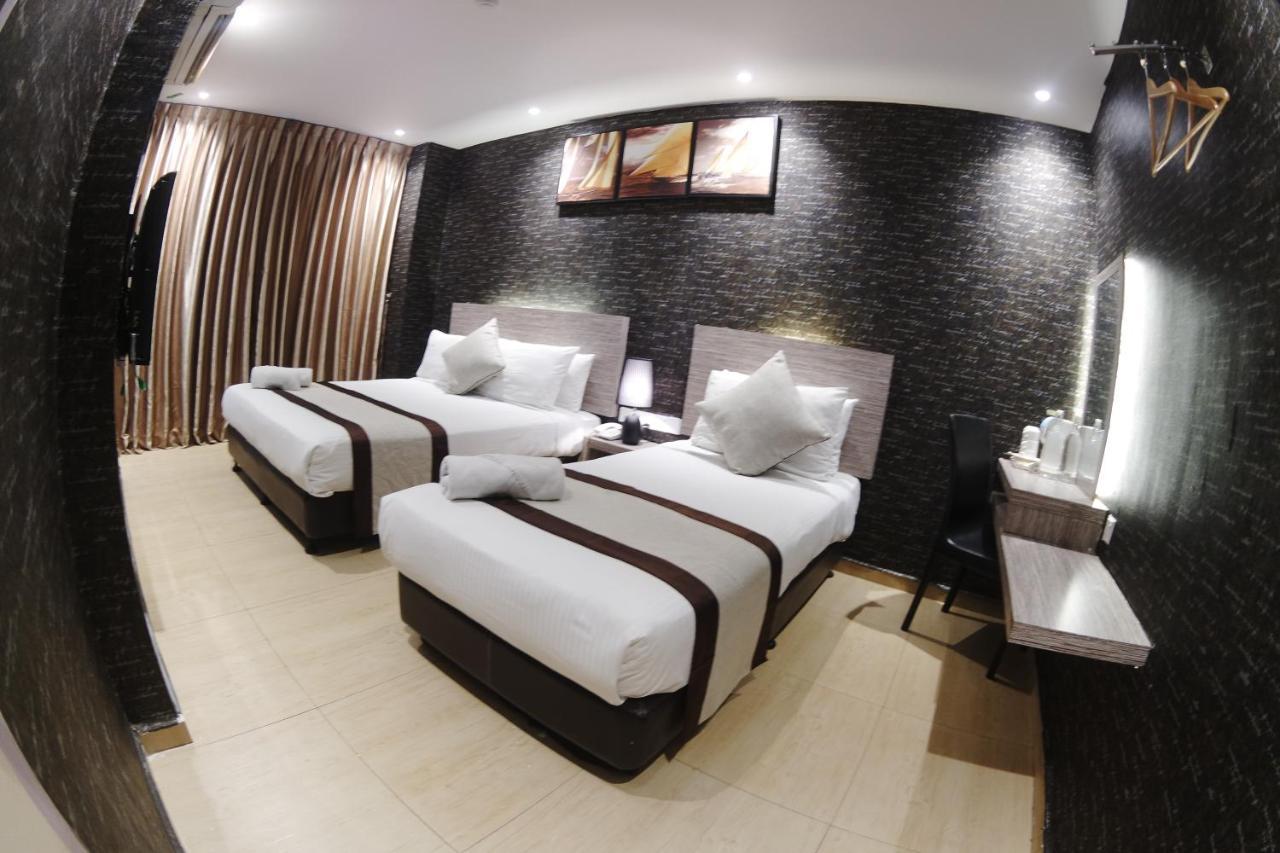 Here Hotel Skudai Eksteriør billede