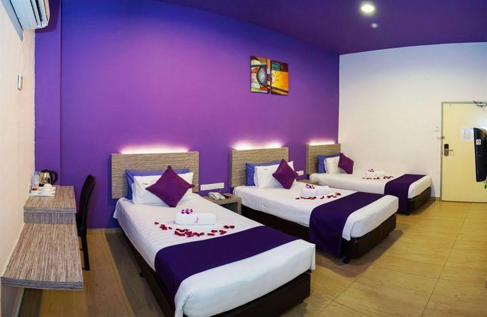Here Hotel Skudai Eksteriør billede