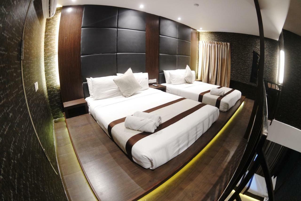 Here Hotel Skudai Eksteriør billede